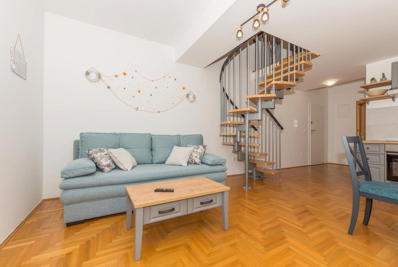 Deluxe 3 Bedroom Apartment With Sea View Baska Voda Exterior photo