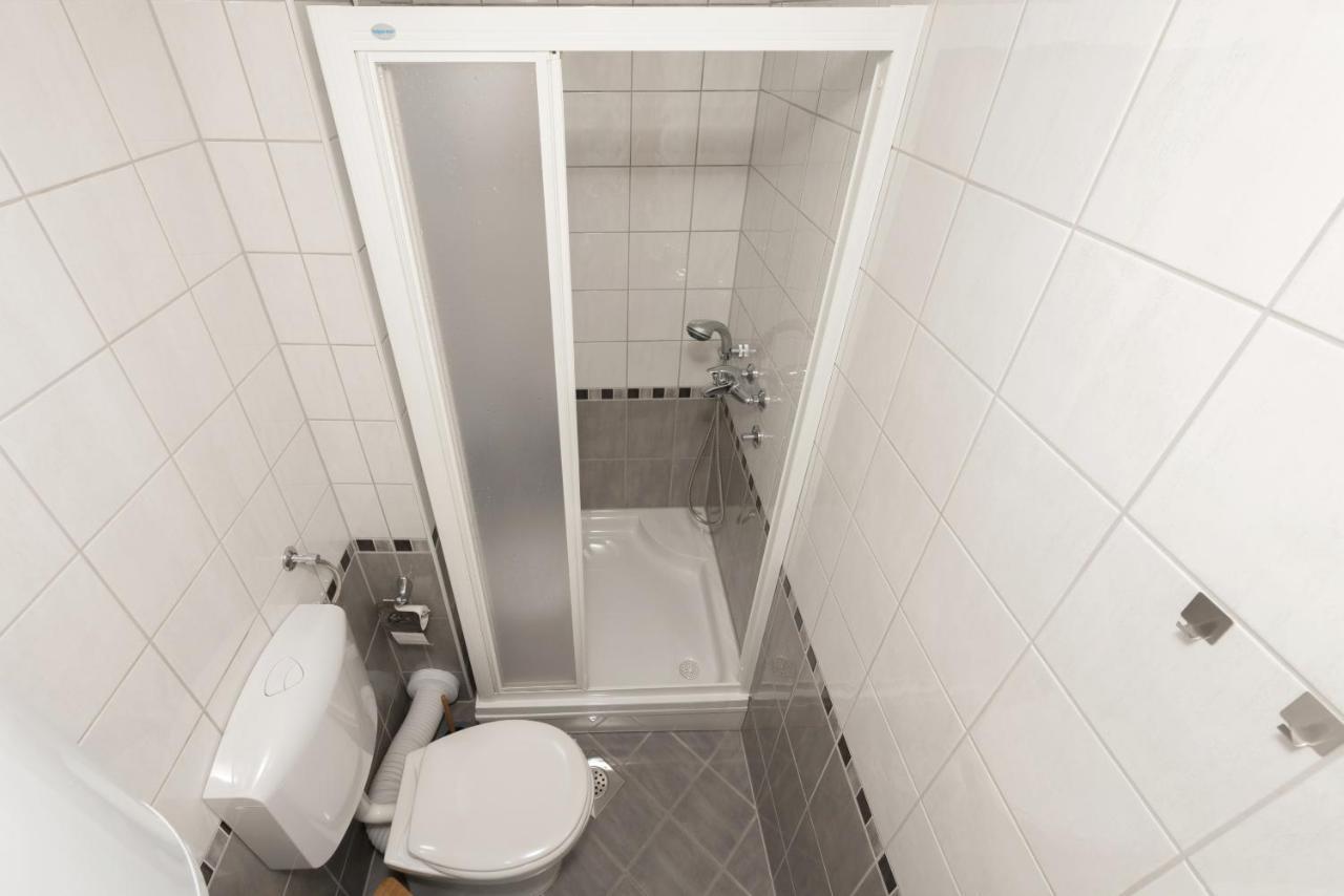 Deluxe 3 Bedroom Apartment With Sea View Baska Voda Exterior photo