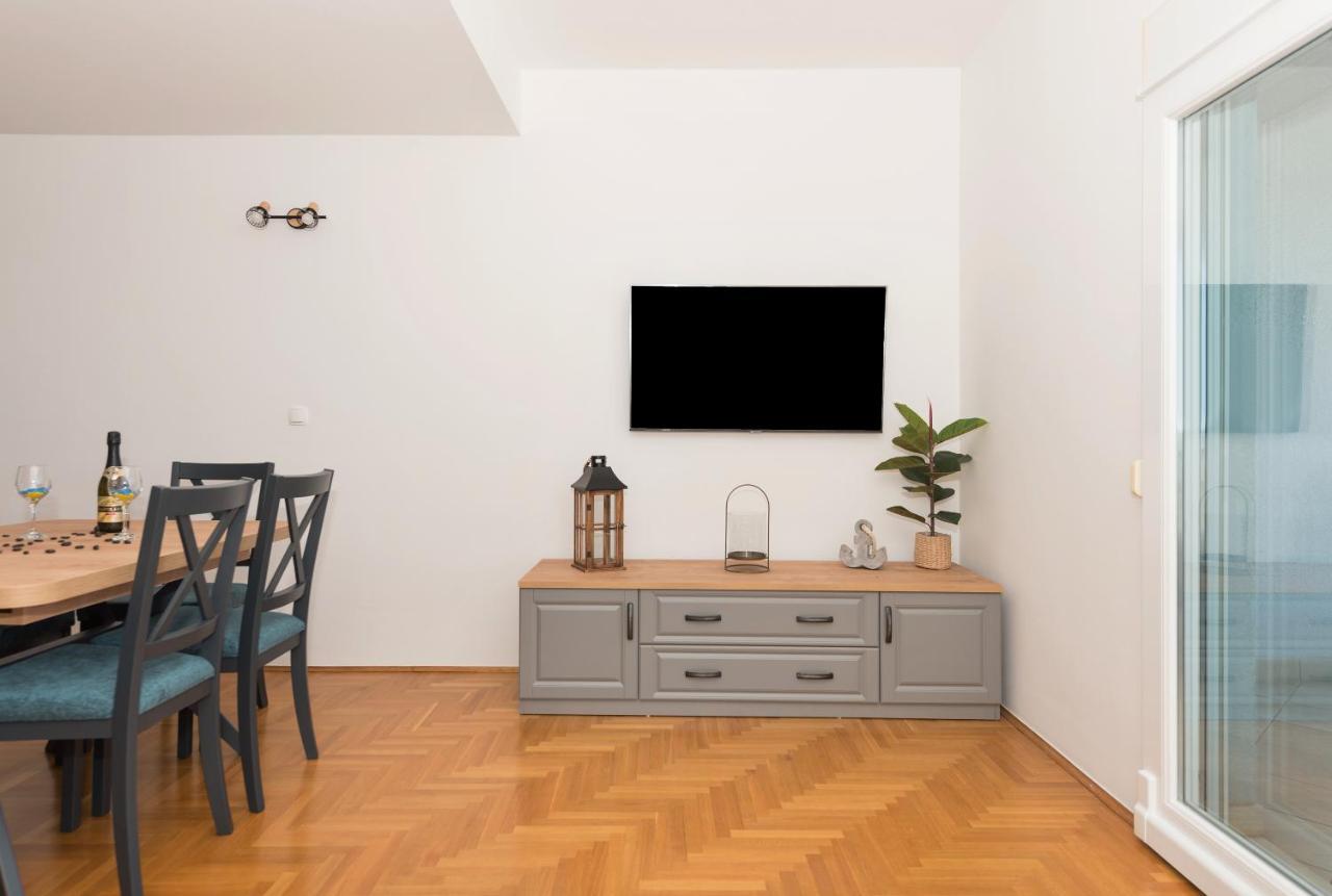 Deluxe 3 Bedroom Apartment With Sea View Baska Voda Exterior photo