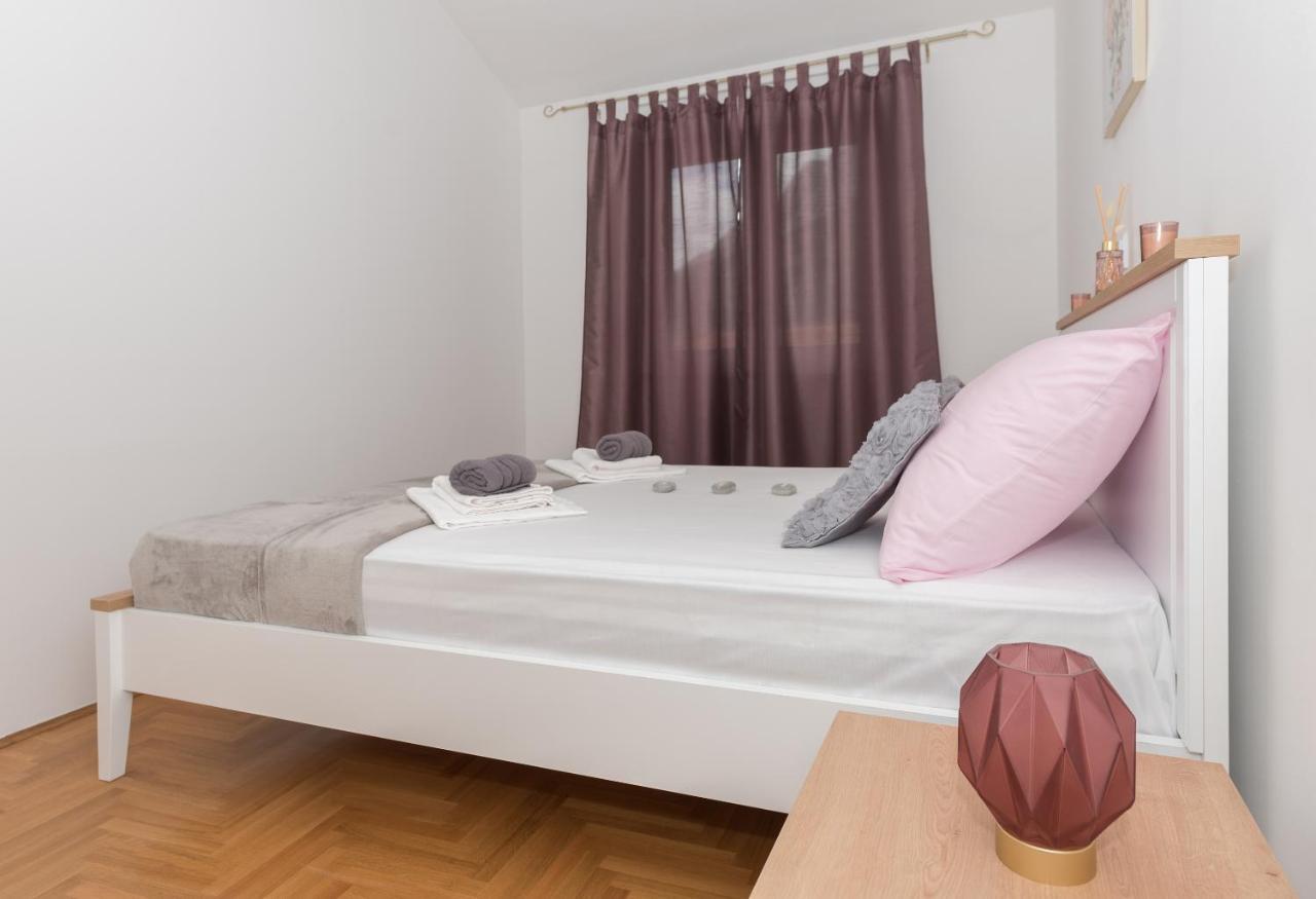 Deluxe 3 Bedroom Apartment With Sea View Baska Voda Exterior photo