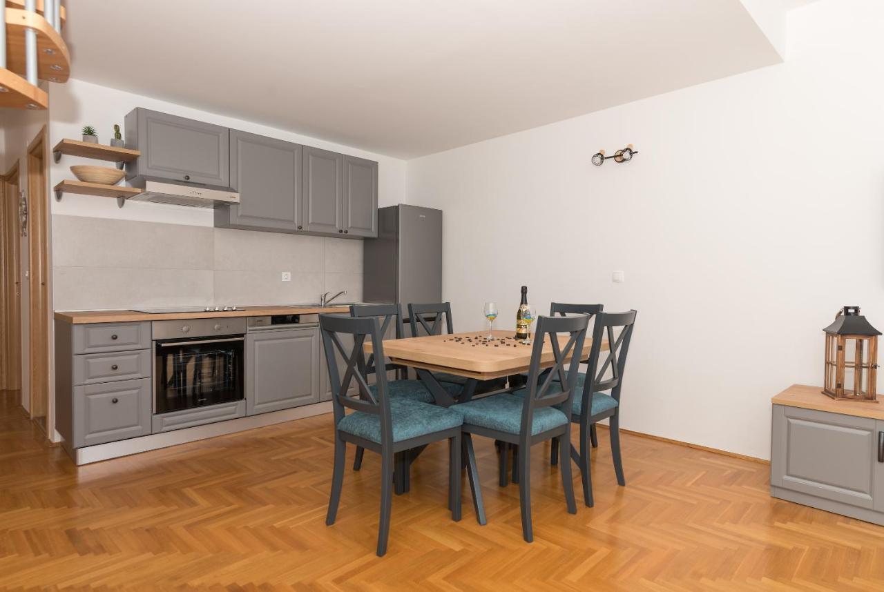 Deluxe 3 Bedroom Apartment With Sea View Baska Voda Exterior photo
